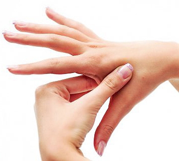 Otkrijte kako masažom prstiju možete ublažiti gripu i prehladu