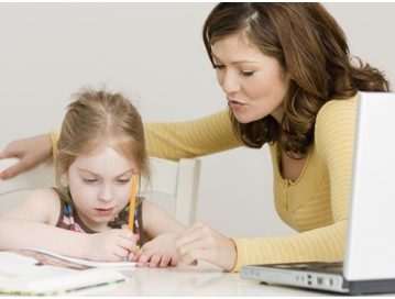 Kako pomoći djetetu u pisanju zadaća i učenju?