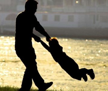 Odgaja li otac (2) – Šta o roditeljima govori nedostatak emocija
