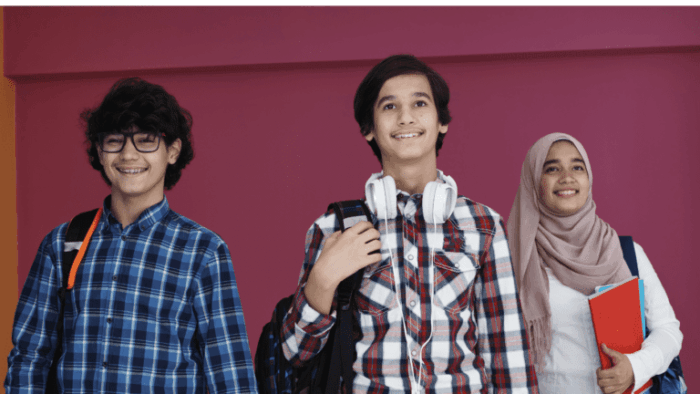 „Tinejdžeri u razgovoru – savremena omladina kroz prizmu Ibn Haldunove misli o odgoju i društvu.“