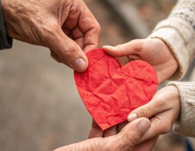 7 temeljnih principa zdravih porodica u islamu: uloga roditelja, odgoj djece i briga o starijima